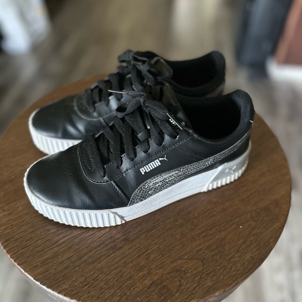 Puma Carina Black Sneakers w/Gray Accents